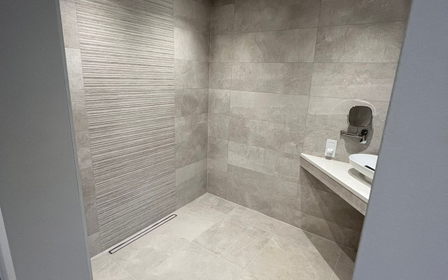 Explore our stunning wet-room showroom, where modern design meets functionality.